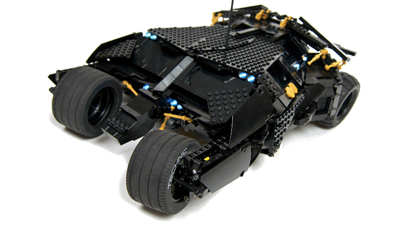 Illustration for article titled Mind-Blowing Lego Tumbler Looks as Detailed As the Real Batmobile
